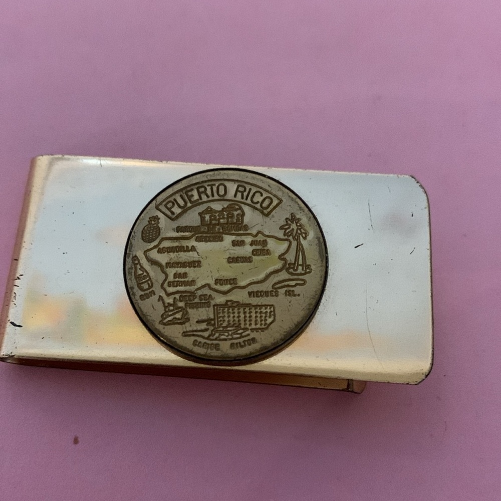 Unique Puerto Rico money clip*